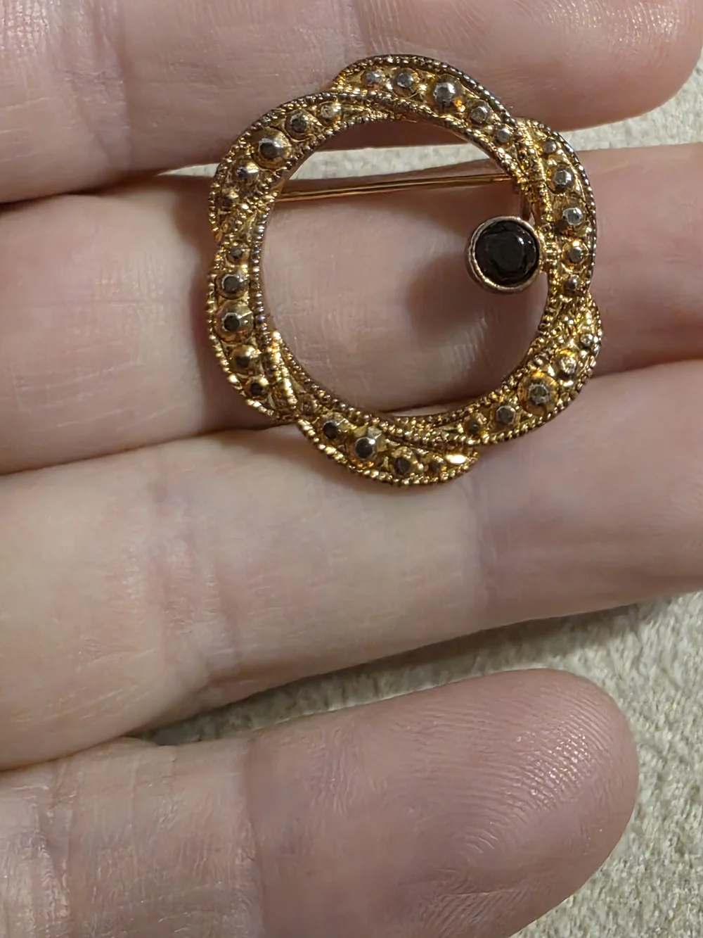 Retro Textured Circle Scarf Pin Brooch Faux Garnet Stone Mid Century Vintage